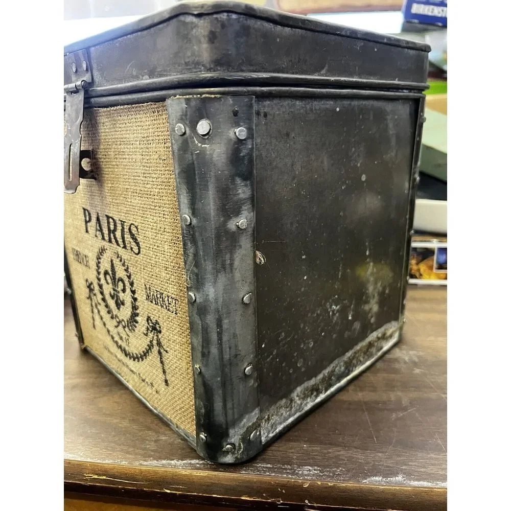 Metal Latch Box‎ Burlap Removable Sign